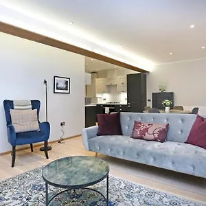 Apartment Joivy Beautiful 2 Bed Flat On The Royal Mile